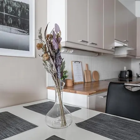 Apartman Homelike 1br With Sauna, Balcony & Free Parking *