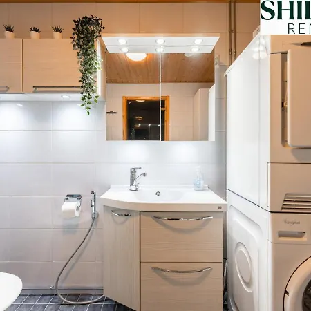 Homelike 1br With Free Parking, Sauna & Balcony Appartamento *