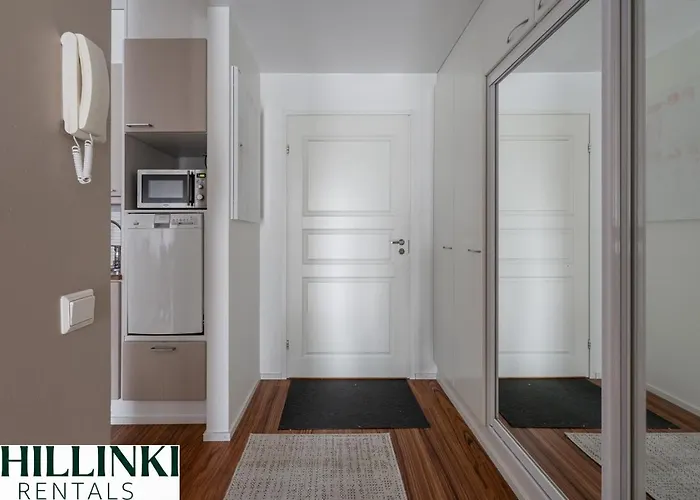 Apartamento Homelike 1br With Free Parking, Sauna & Balcony *