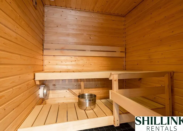 Homelike 1br With Free Parking, Sauna & Balcony Apartamento Tampere